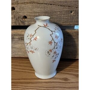 Japanese Imari Porcelain Vase Cherry Blossom  Antique Japan Signed Fukagawa